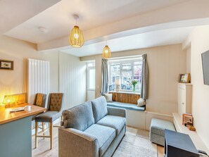 Open plan living space | Duckling Cottage, Addingham, near Ilkley
