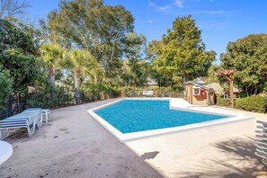 Complex Outdoor Pool