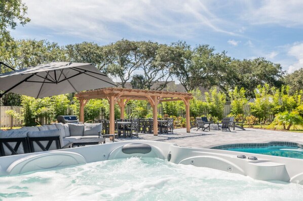 Welcome to the best backyard in Vilano!