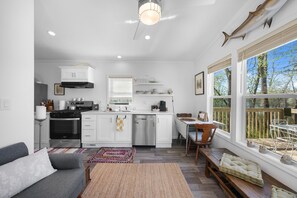 Enjoy coffee in the breakfast nook with stunning views.