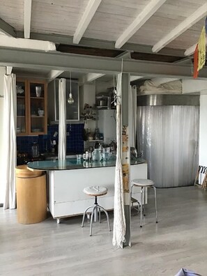 Mobile Kitchenette island