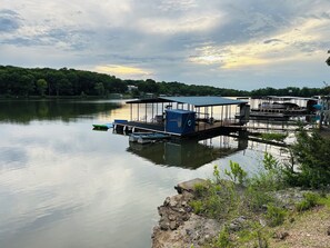 Dock (2)