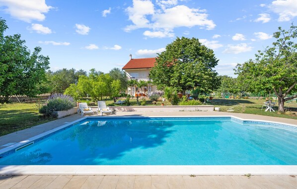 pool
