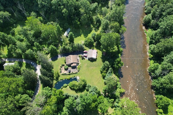 Amazing Riverside Property. Great for fishing and water activities.