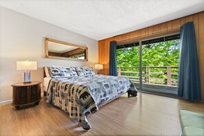Large primary bedroom with Mountain View