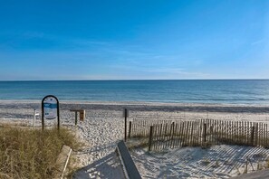 World renowned beaches of the Emerald Coast only just down the road from the home!