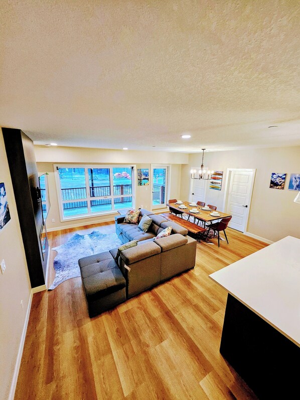 Large living/dining area
