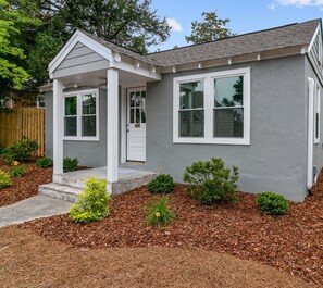 Charming Entry
