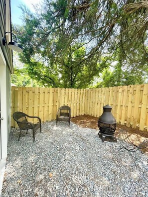 Fully fence, private patio