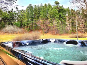 6-7 person spa