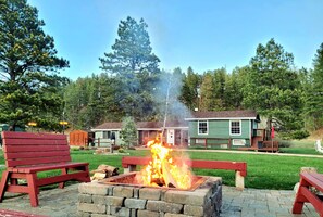 Immerse yourself in the beauty of the Black Hills!