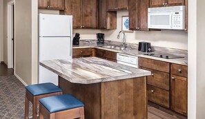 studio-kitchen-664x386_enhanced