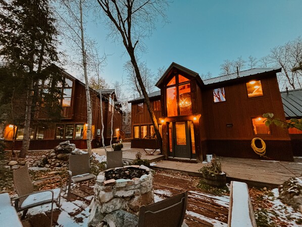 The Lodge Cabin on the right, Hideaway Cabin on the left.