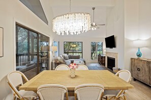 Beautiful furnishings throughout
