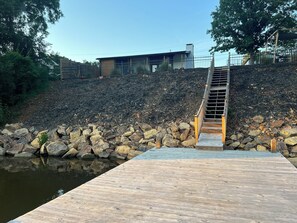 Dock