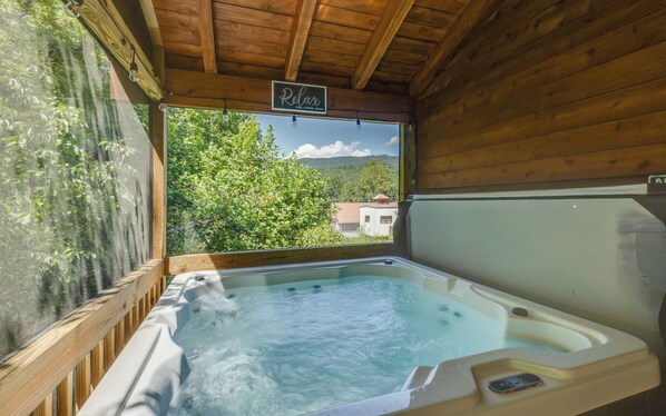 Bain à remous intérieur