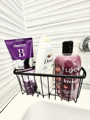 Badezimmerausstattung