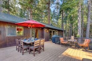 Outdoor oasis on the deck.