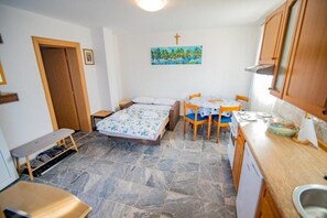 Living room 1