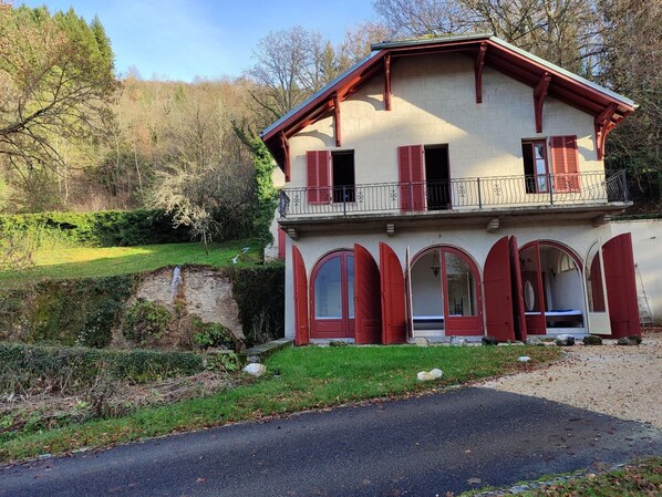 Holiday Home Exterior [summer]