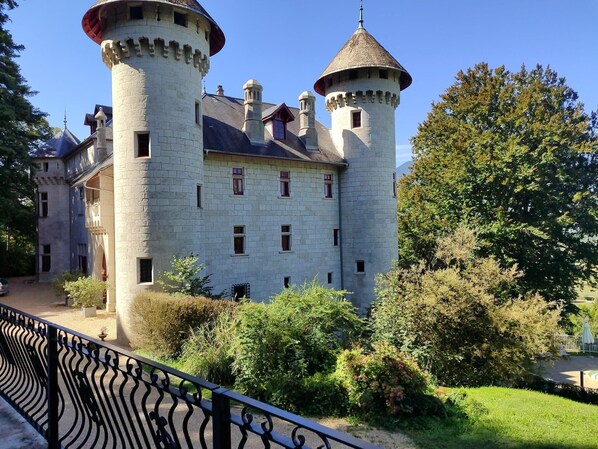 Vue de la maison de vacances [été]