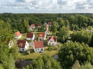 Außenseite Ferienhaus [Sommer]