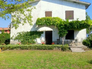 Exterior casa de vacaciones [verano]