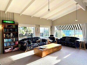 Extra large lounge with books & games galore. 