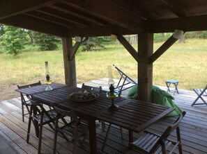 Outdoor dining