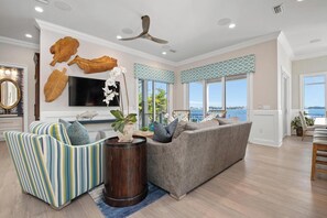 Mid level living room