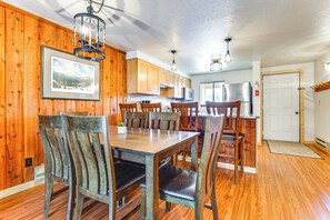 Dining Area | Kitchen | Cooking Basics