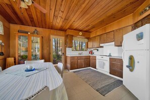 The kitchen / dining area