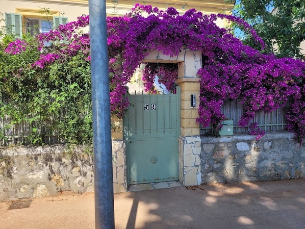 DĂ©tail de lâextĂ©rieur