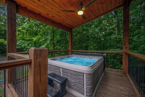Hot Tub amongst the trees