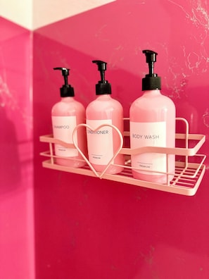 Bathroom amenities