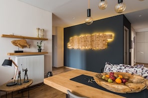 Amazing Athens Apartment | 4 Bedrooms | Apartment Natalia | 4th Floor | Syggrou Av. 12 | Acropolis