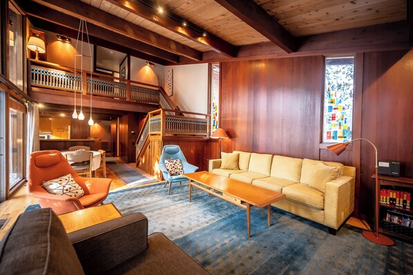 Stylish Redwood Home with Hot Tub and Private Beach Access