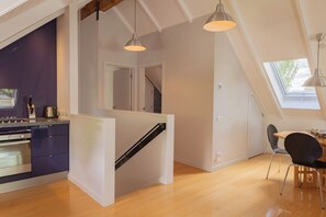 Upstairs Entry