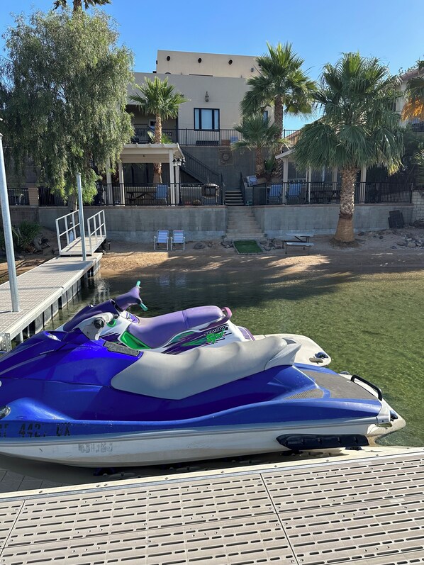 Private Beach front paradise with private boat dock and sea doo ramps 🌴🚣‍♀️🚤