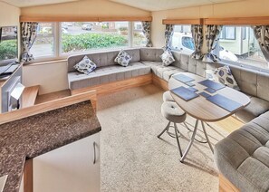 Gold Plus 2 Bed - Perran Heights Holiday Park, Penhallow