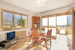 Living and dining room