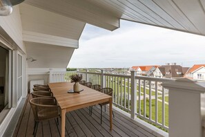 Exceptional terrace overlooking the port of Nieuwpoort