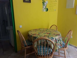 Dining room 2