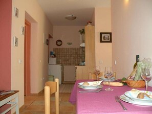 Dining room 1