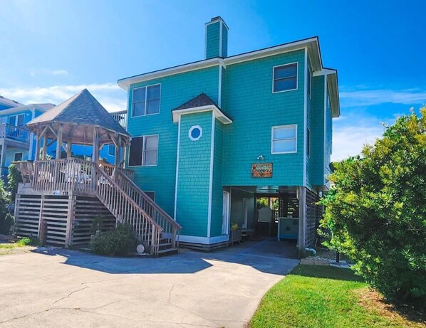 Coral Chateau Exterior 