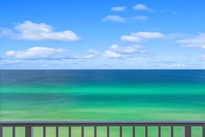 Welcome to Paradise! Ocean Reef Unit 1005.