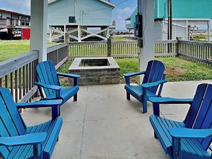 Ground Level Seating & Firepit