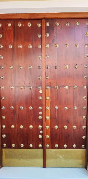 porte d'entrée ancienne