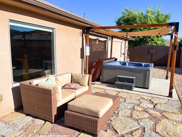 Private hot tub