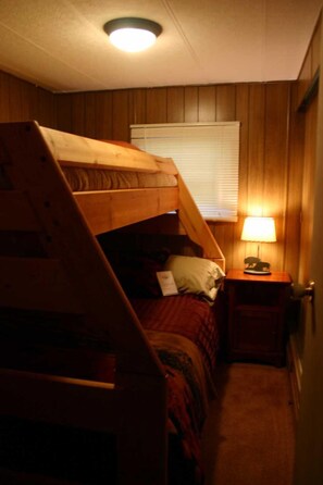 bedroom 2 bunk bed with FS and twin